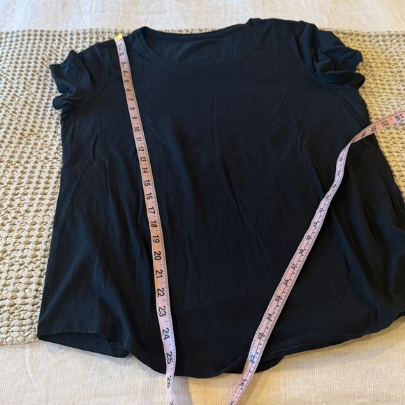 LULULEMON Love Crew Short Sleeve Tee in Black sz 8 NWOT - Picture 5 of 5